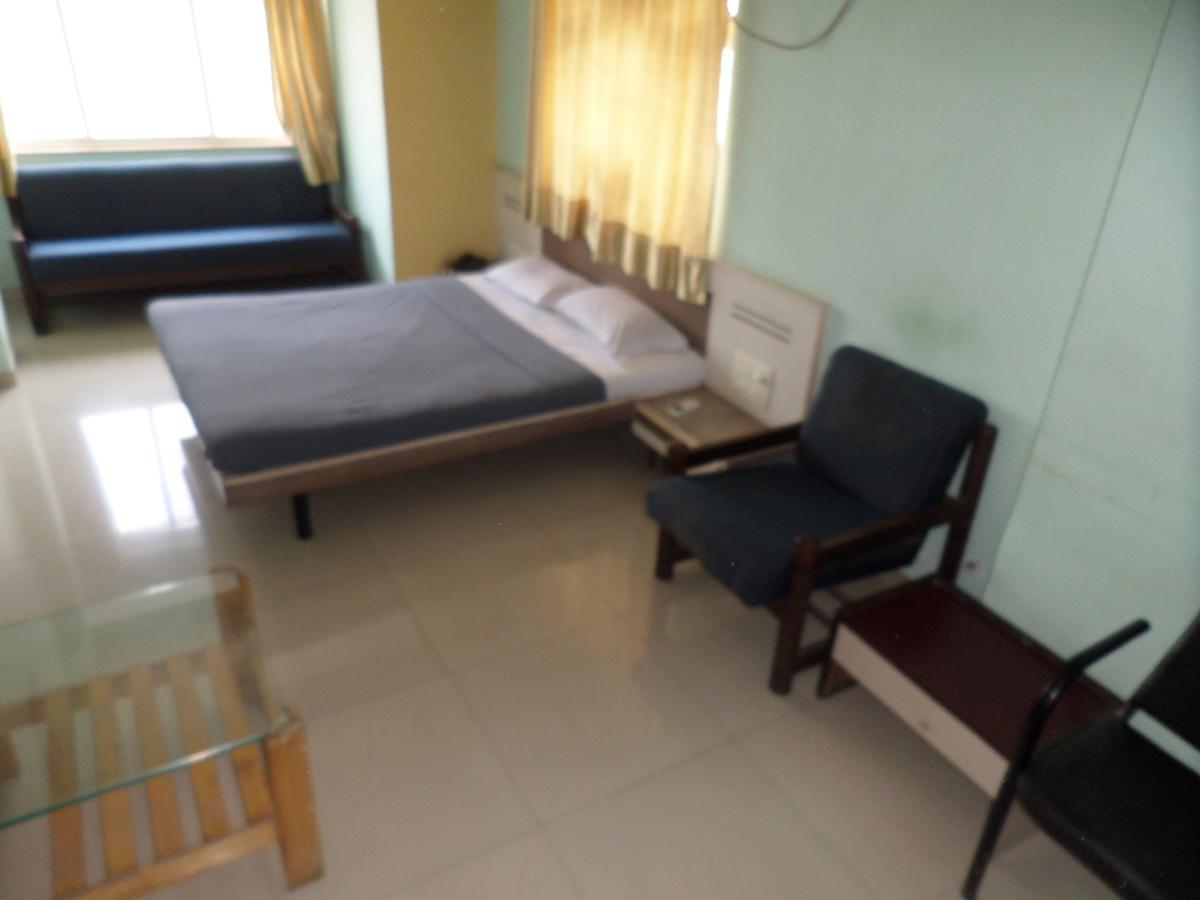 Hotel Sadanand Szangli Kültér fotó
