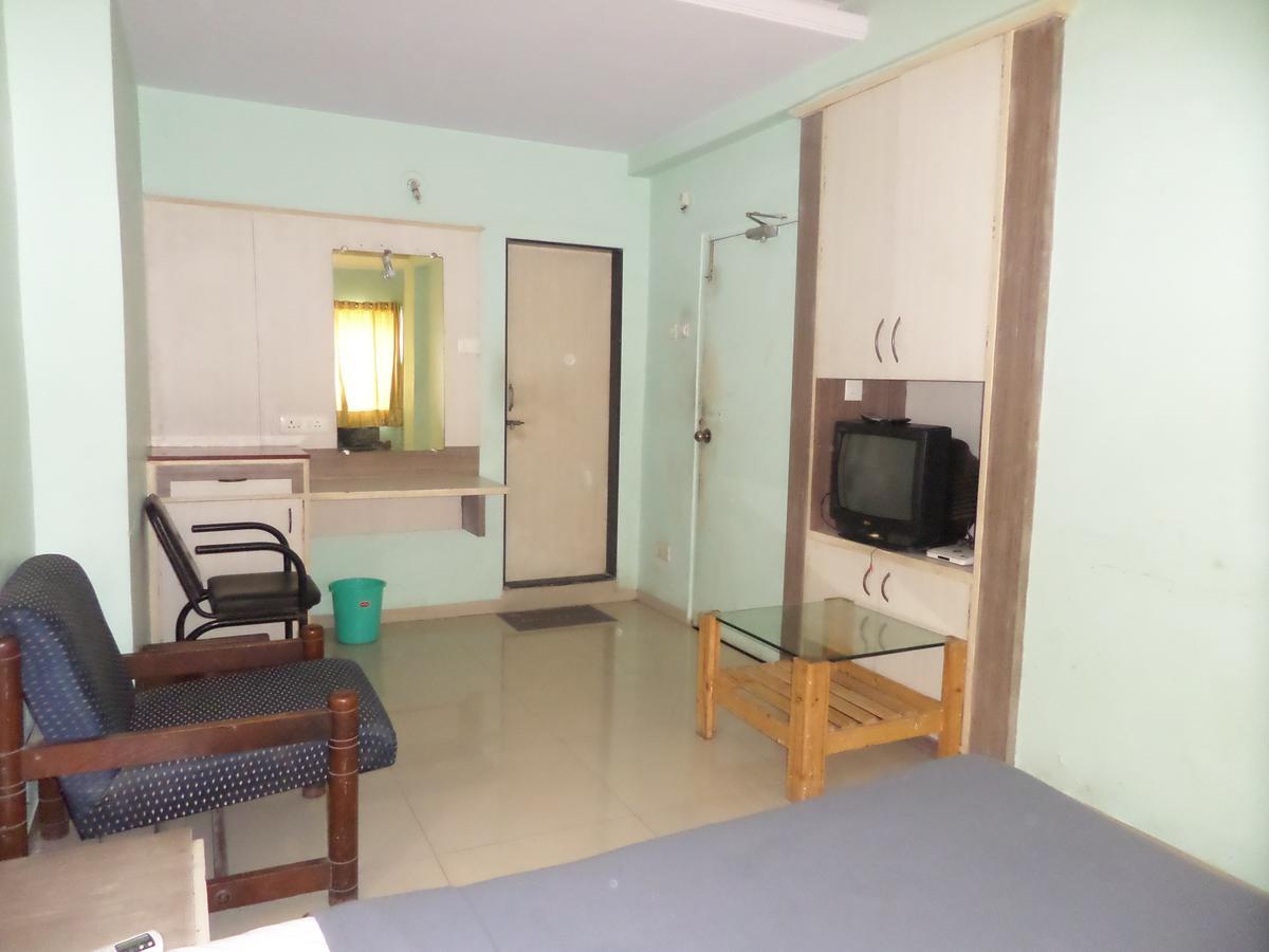 Hotel Sadanand Szangli Kültér fotó