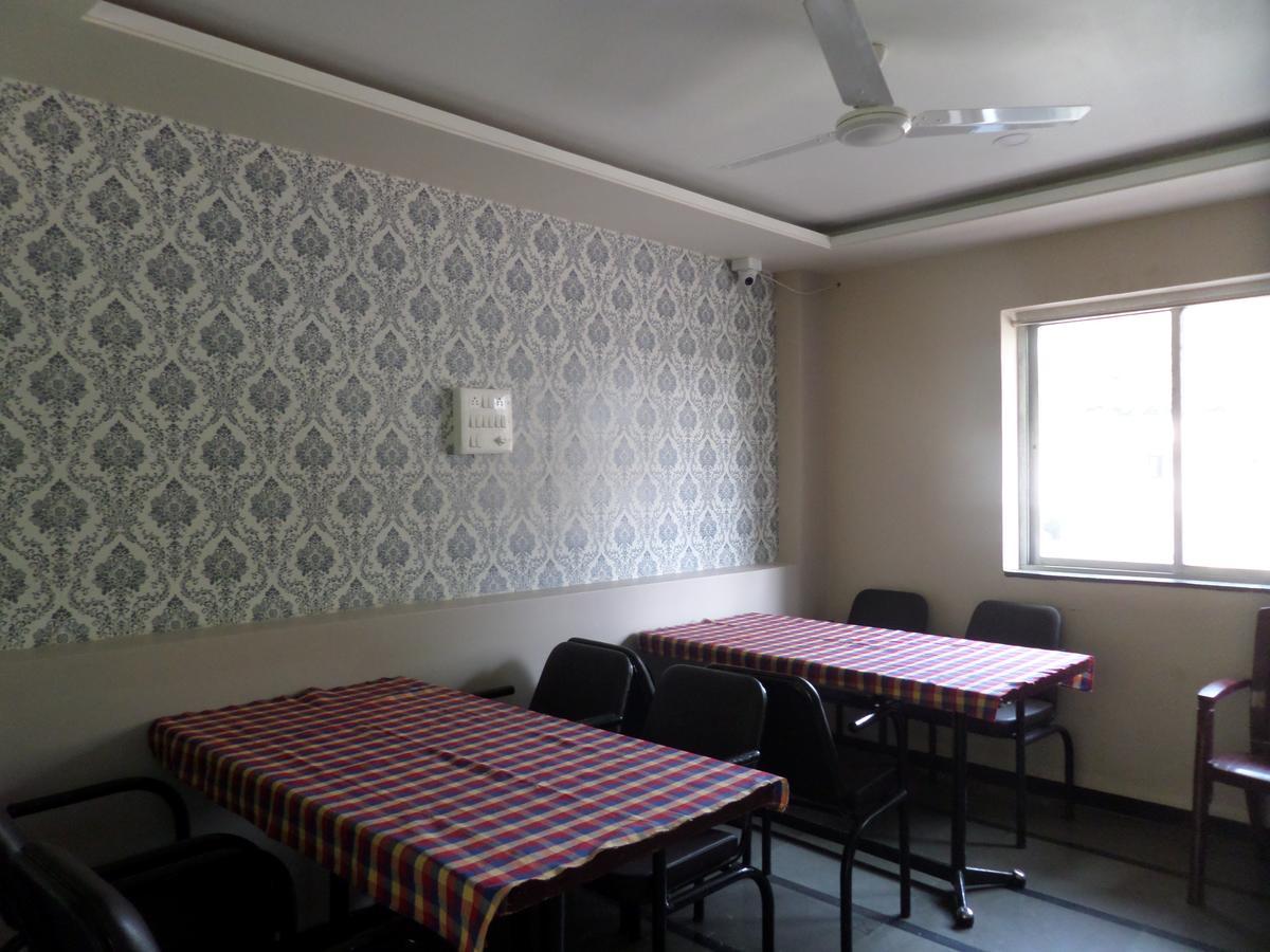 Hotel Sadanand Szangli Kültér fotó