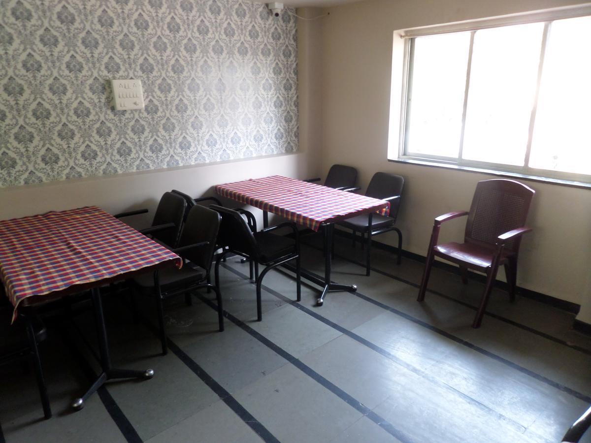 Hotel Sadanand Szangli Kültér fotó